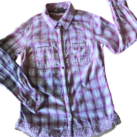 Bleached Flannel Shirt, Size Small Petite: Upcycled Painted Fancy Lady, Lace Hem - Picture 9 of 11